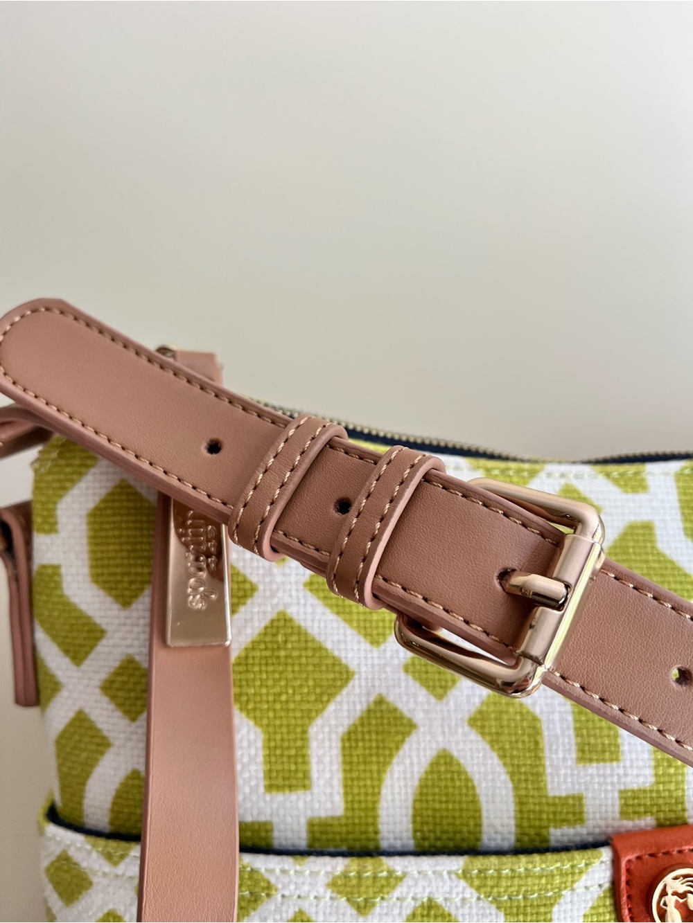 Spartina 449 NWOT Lime Green Geometric Crossbody with Tan Strap - Picture 4 of 16
